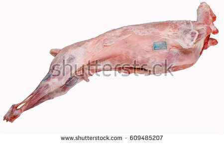 Picture of the skinned, headless body of a sheep. The meat is raw.